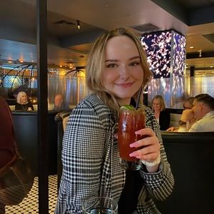 Meet your Posher, Samantha